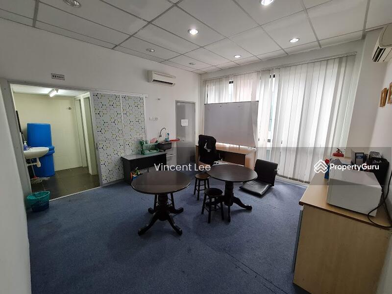 Untuk Dijual - 3sty Shop Lot for Sale at Bandar Bukit Puchong