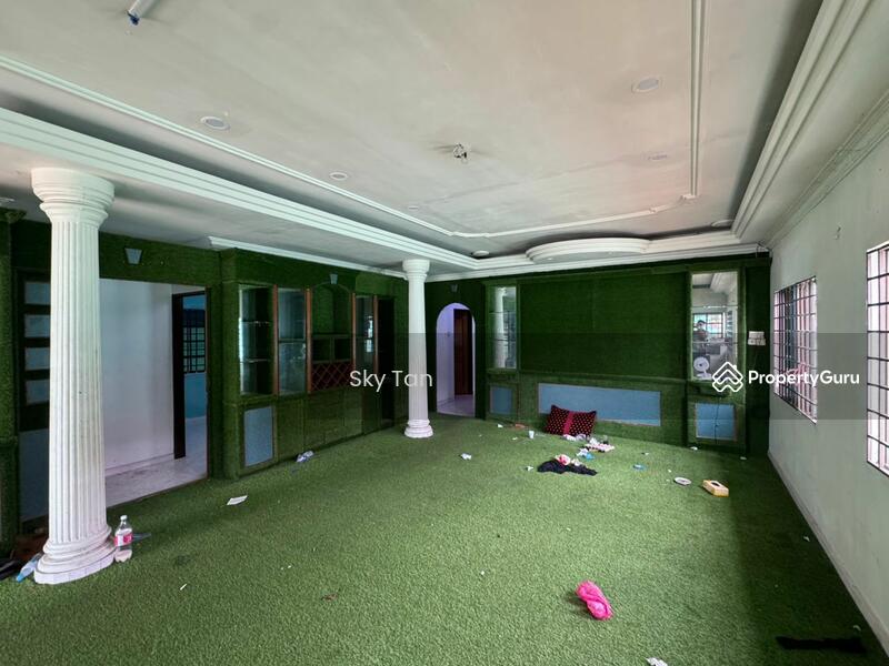 For Rent - Commercial bungalow at Taman Melodies