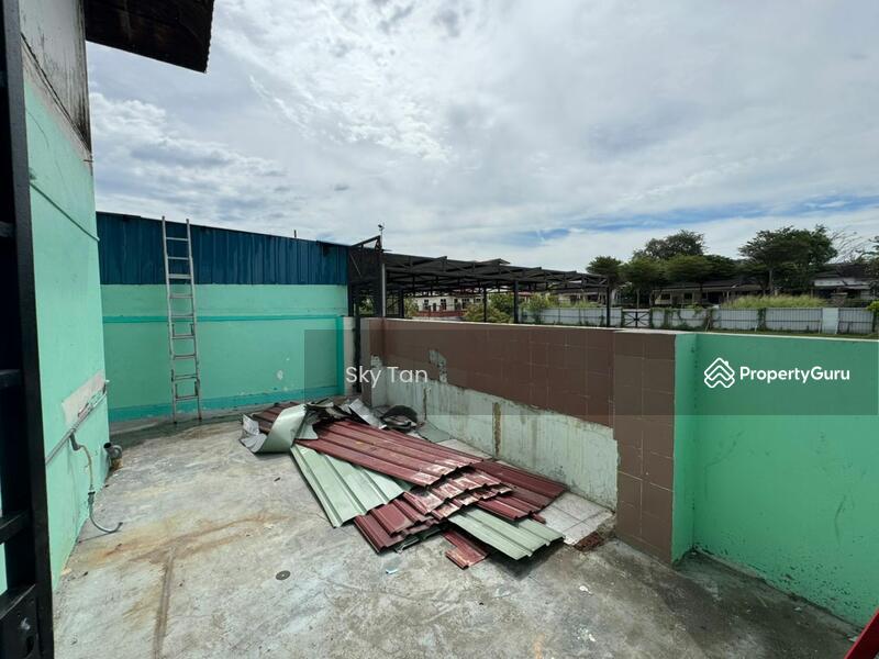 For Rent - Commercial bungalow at Taman Melodies