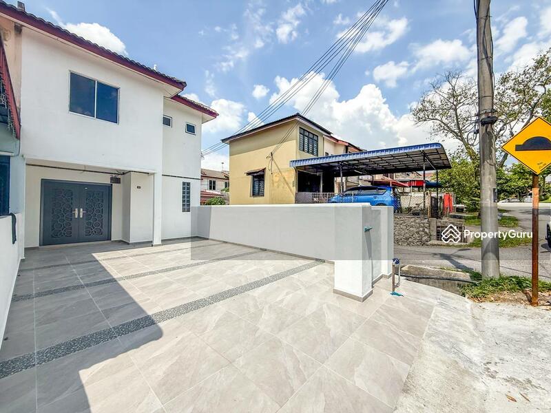 For Sale - Taman Bakawali Bukit Sentosa Double Storey Terrace House For Sale End Lot