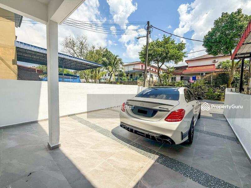 For Sale - Taman Bakawali Bukit Sentosa Double Storey Terrace House For Sale End Lot