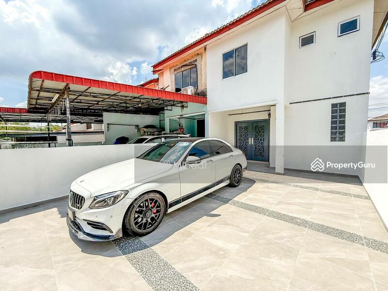For Sale - Taman Bakawali Bukit Sentosa Double Storey Terrace House For Sale End Lot