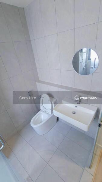 For Rent - Emerald 9