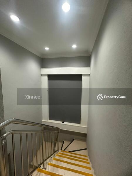 For Sale - Reservoir Crescent 3 Storey Semi D
