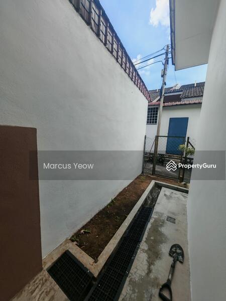 For Rent - Lyrica
