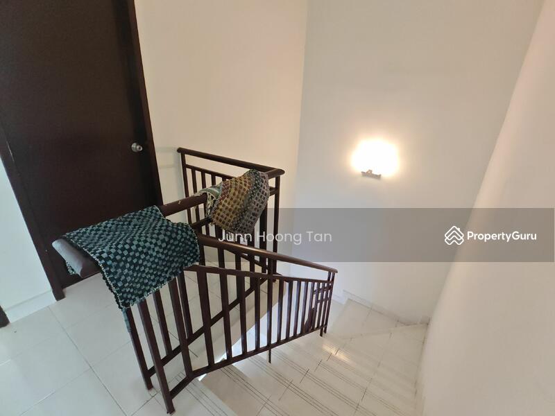 Untuk Disewa - 2-storey Terrace House at Bandar Baru Puncak Alam