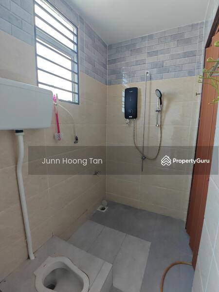 Untuk Disewa - 2-storey Terrace House at Bandar Baru Puncak Alam