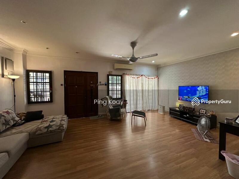 For Sale - 2 STY TERRACE | 1765SF | RENOVATED at HILLSIDE