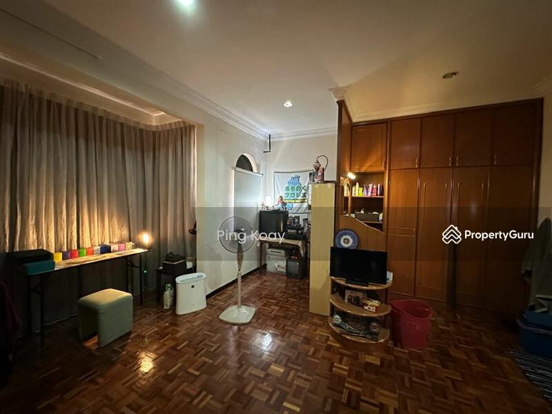For Sale - 2 STY TERRACE | 1765SF | RENOVATED at HILLSIDE