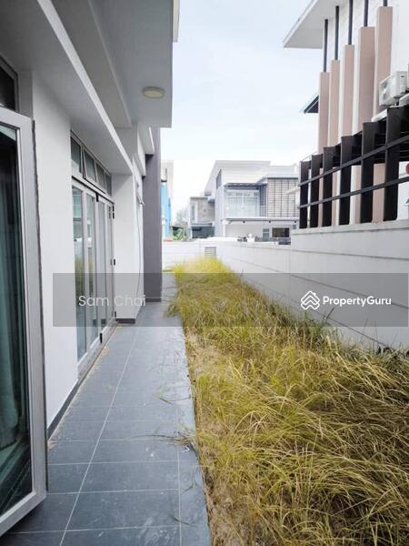 For Sale - Nusa Duta 3 Double Storey Cluster