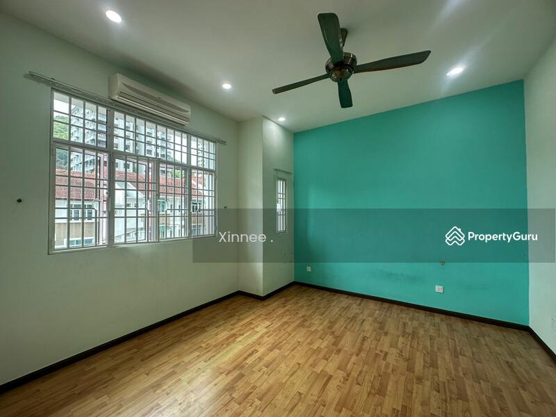 Untuk Dijual - Greenlane Triple Storey Terrace