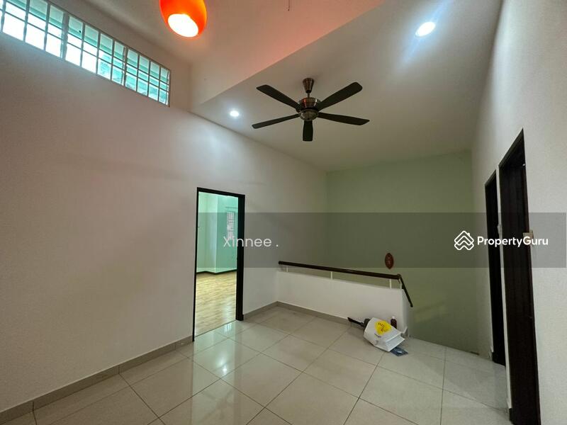 Untuk Dijual - Greenlane Triple Storey Terrace