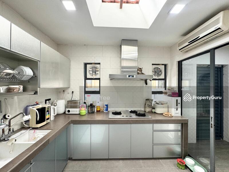 Untuk Dijual - 3-storey Terraced House at Taman Esplanad