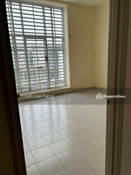 For Sale - 2-storey Terrace House at Bandar Layangkasa
