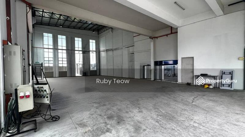 Untuk Dijual - Taman Pasir Putih – 1 Storey Semi-Detached Factory with Office for Sale