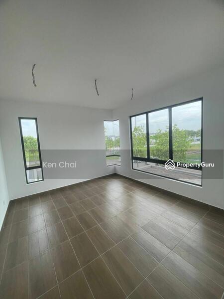 For Sale - Austin Duta