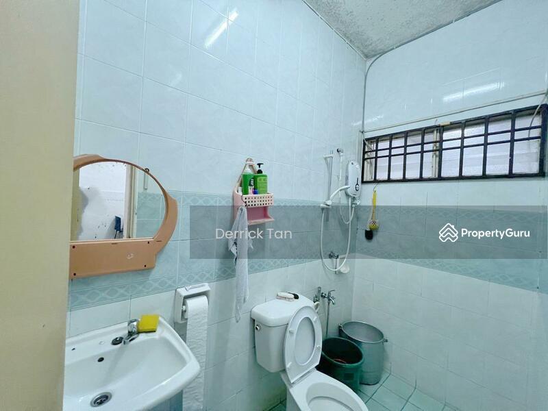 Rumah Teres 2 Tingkat untuk Dijual di Bandar Putra (Kulai) - Derrick Tan - PropertyGuru.com.my
