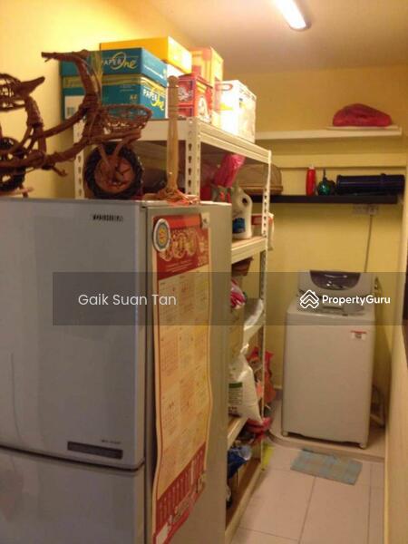 For Sale - 1.5-storey Terraced House at Fettes Park