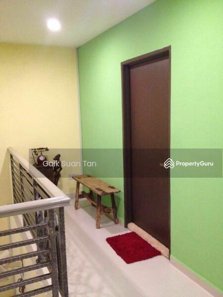 For Sale - 1.5-storey Terraced House at Fettes Park