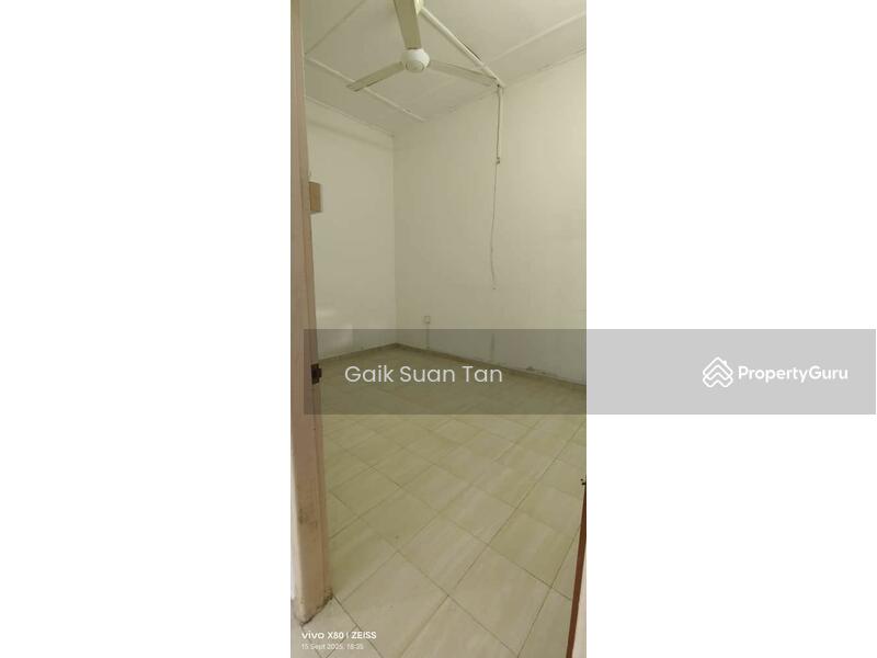 Untuk Dijual - 1-storey Terraced House at Kampung Pisang