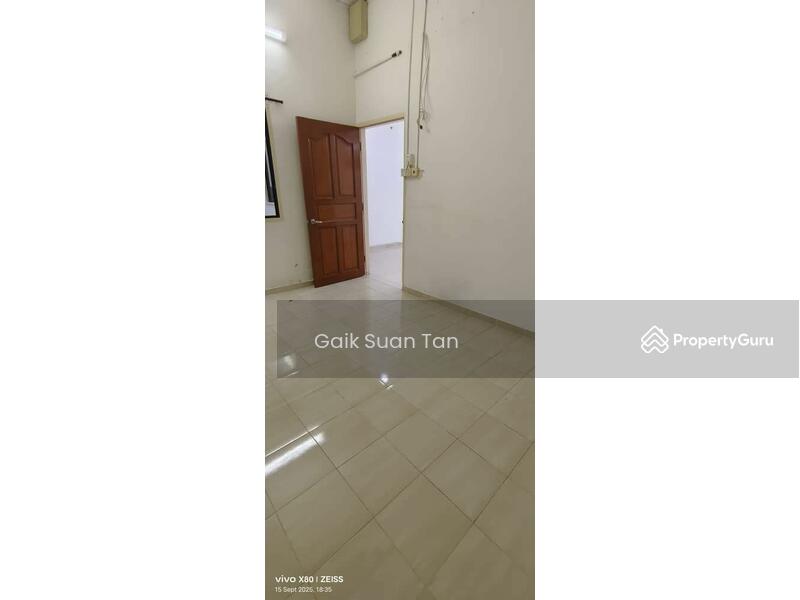Untuk Dijual - 1-storey Terraced House at Kampung Pisang