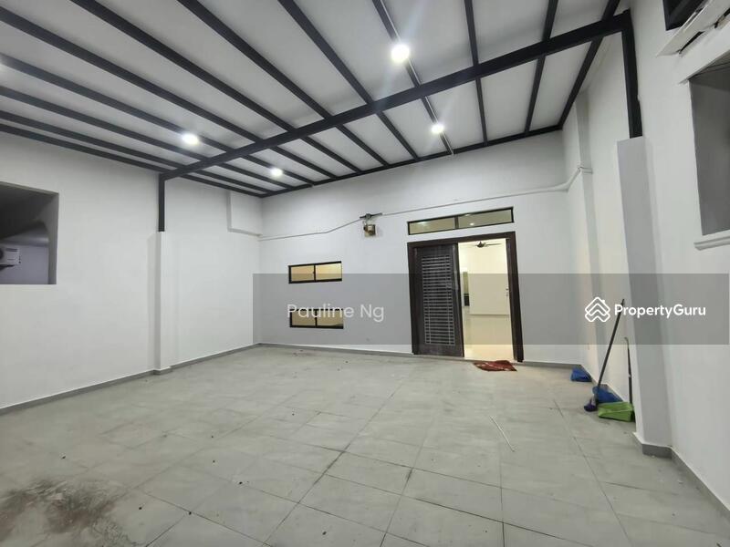 Untuk Dijual - 2-storey Terrace House at Taman Sri Lalang
