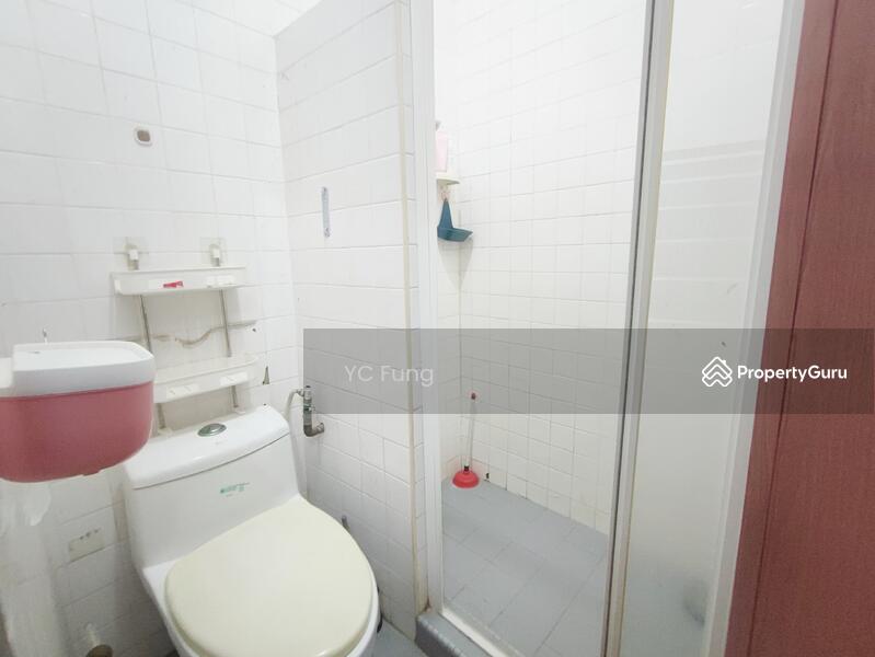 For Sale - Taman Molek