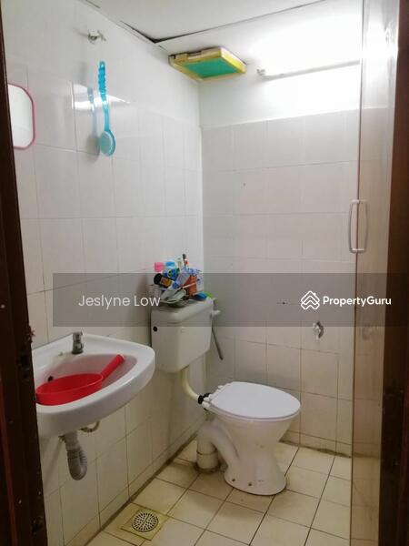 Untuk Dijual - Sri Manja Court