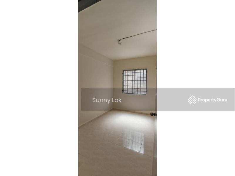 For Rent - Taman Pantai Bersih