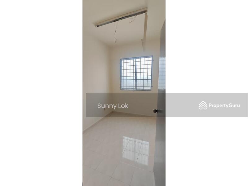 For Rent - Taman Pantai Bersih