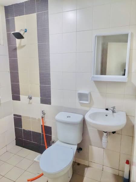Kondominium untuk Disewa di Banjaria Court - Erin Yusof - Bathroom - PropertyGuru.com.my