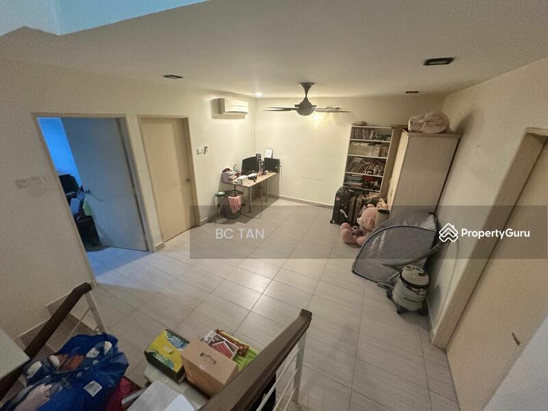 For Sale - 2.5-storey Terraced House at Laman Rimbunan