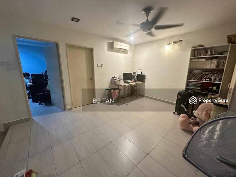 For Sale - 2.5-storey Terraced House at Laman Rimbunan