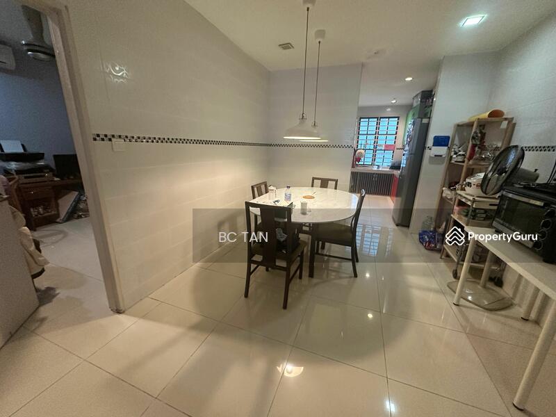 For Sale - 2.5-storey Terraced House at Laman Rimbunan