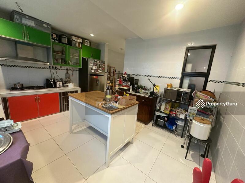 For Sale - 2.5-storey Terraced House at Laman Rimbunan