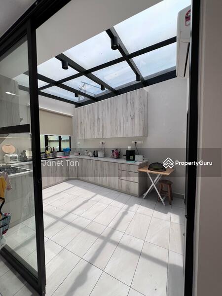 For Rent - Bungalow House at Taman Majidee