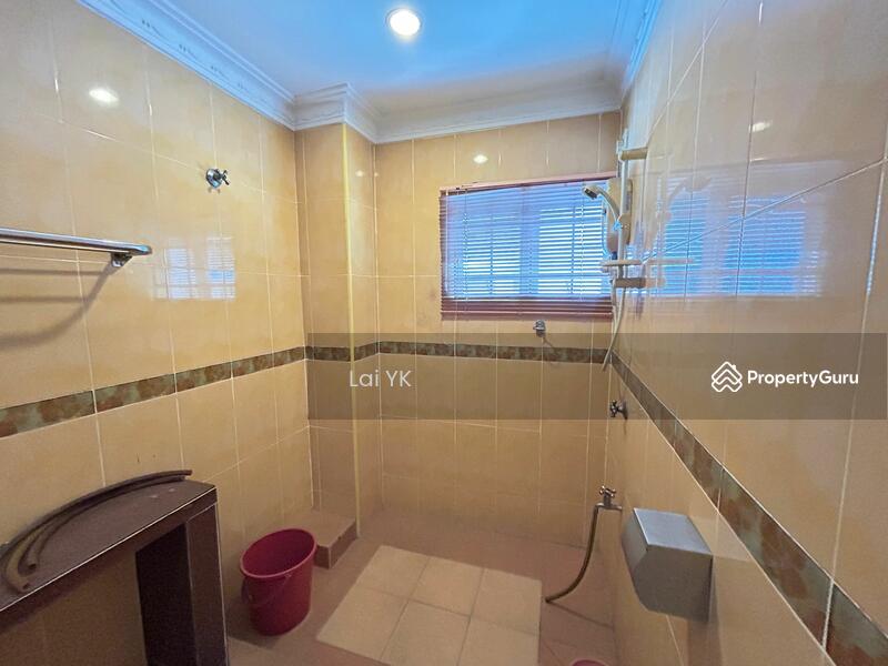 For Sale - Semi-Detached House at Usj 5