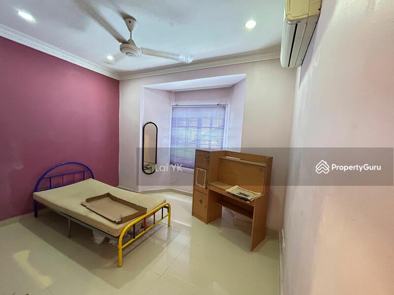 For Sale - Semi-Detached House at Usj 5