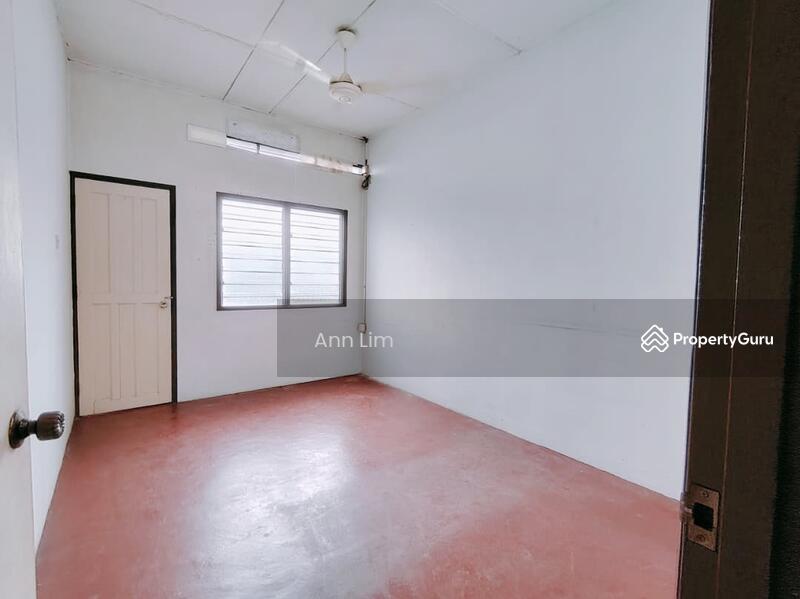 Untuk Dijual - Kamunting Taiping 2 sty house near the aeon jusco tesco store ktm