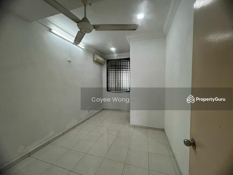 Untuk Dijual - Kepong, Taman Sinar Suria, 3sty house, Freehold