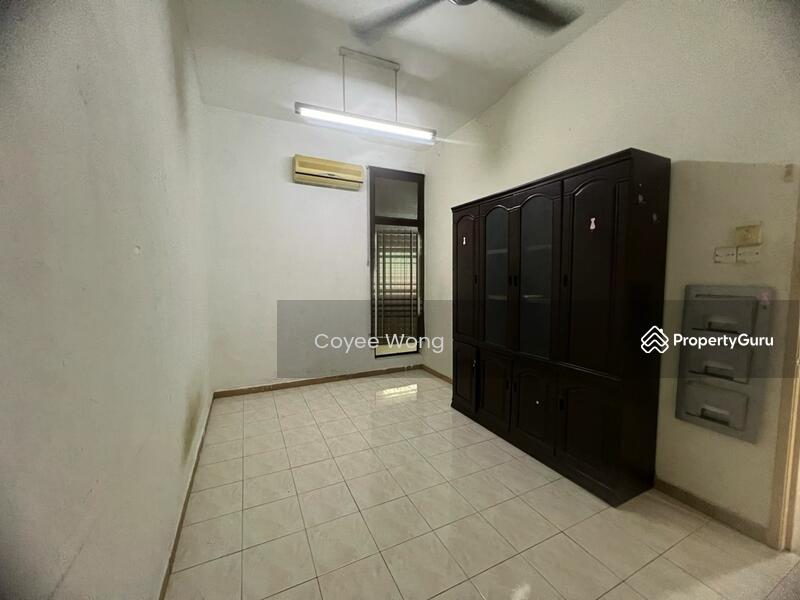 Untuk Dijual - Kepong, Taman Sinar Suria, 3sty house, Freehold