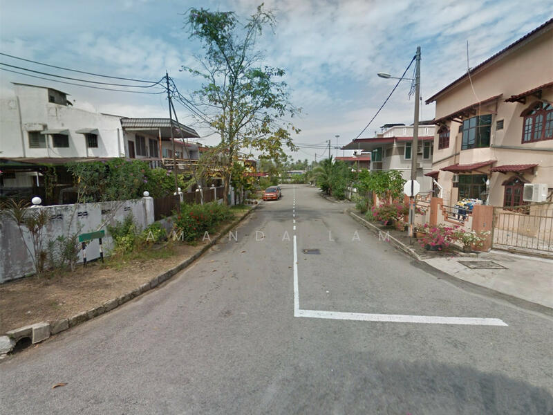 Untuk Dijual - 2-storey Terrace Corner House Taman Bunga Raya