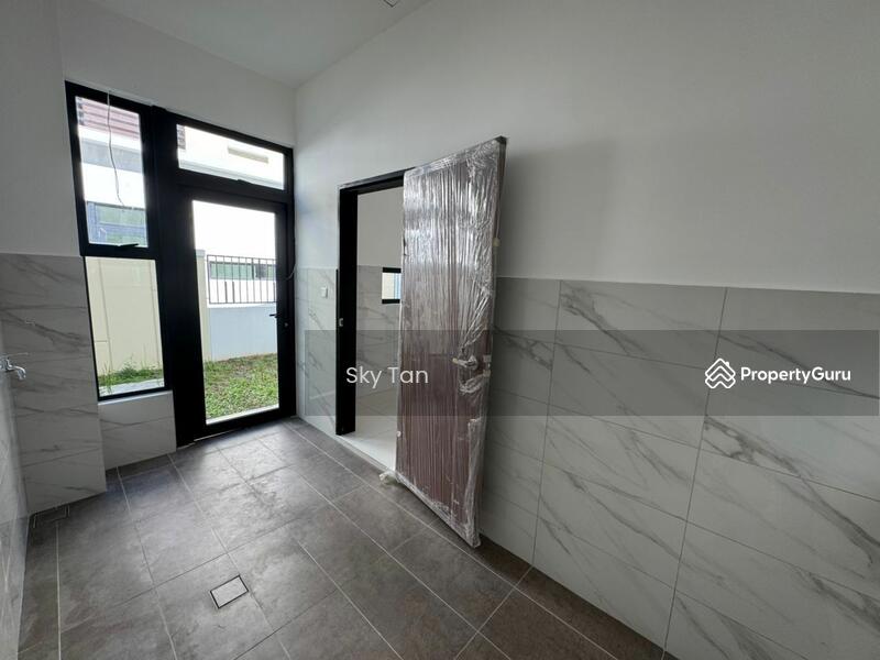 For Sale - TAMAN IMPIAN EMAS (HONEYDALE RESIDENCE)
