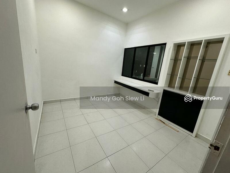 For Rent - Taman Johor Jaya Single Storey Semi D
