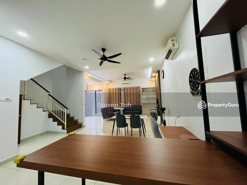Untuk Disewa - 2-storey Terrace House at Kota Warisan
