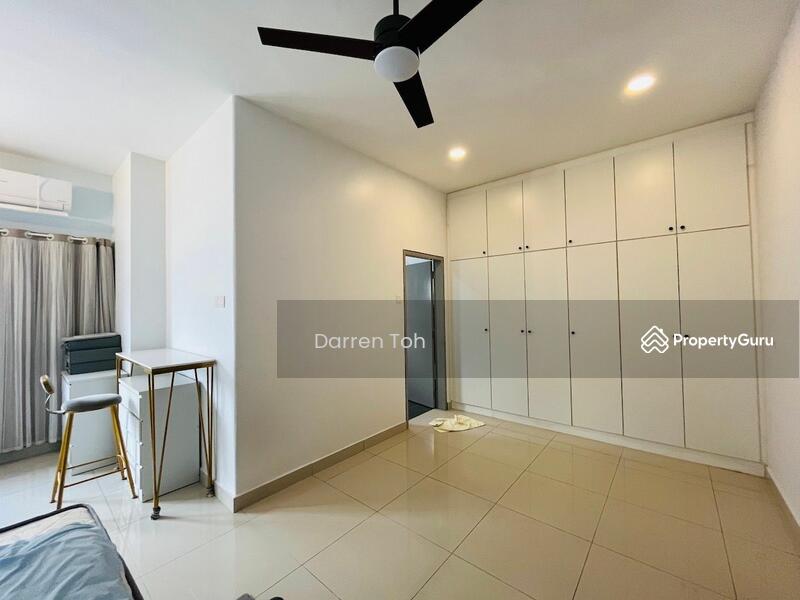Untuk Disewa - 2-storey Terrace House at Kota Warisan