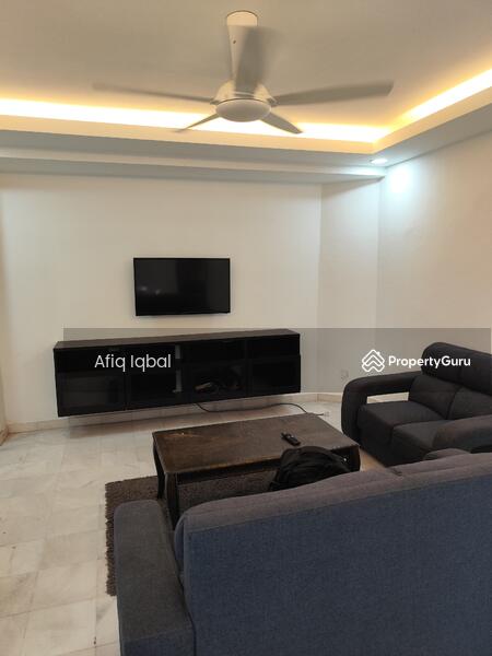 For Rent - Villa Puteri