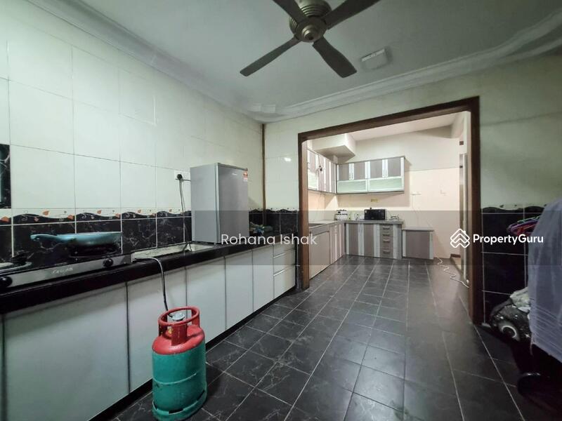 For Sale - Corner lot Renovated 2 Storey Terrace Subang Bestari U5 Taman Desa Subang Shah Alam