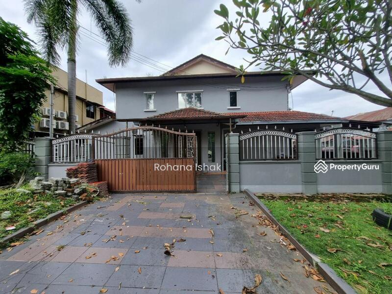 For Sale - Corner lot Renovated 2 Storey Terrace Subang Bestari U5 Taman Desa Subang Shah Alam