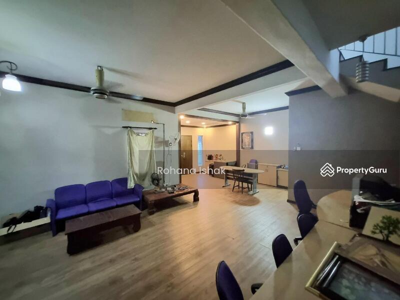 For Sale - Corner lot Renovated 2 Storey Terrace Subang Bestari U5 Taman Desa Subang Shah Alam